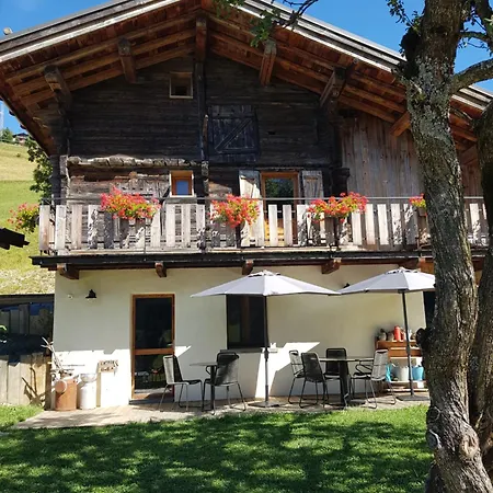 Pensionat Aux Fermes De La Croix, Maison D'hotes, *