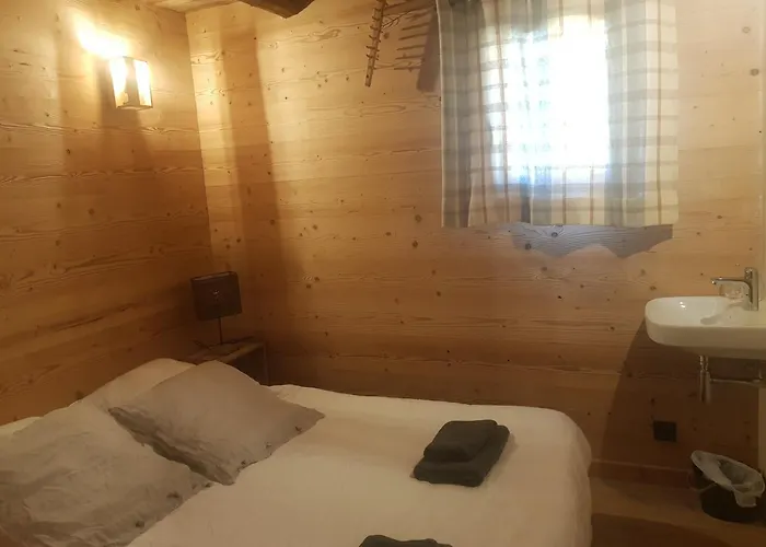 Vendégház Aux Fermes De La Croix, Maison D'hotes,